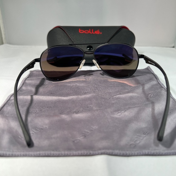 Bollé Cassis 12099 Polarized Sunglasses -H Blue Mirror Lenses - With Case & Clea - Picture 4 of 8